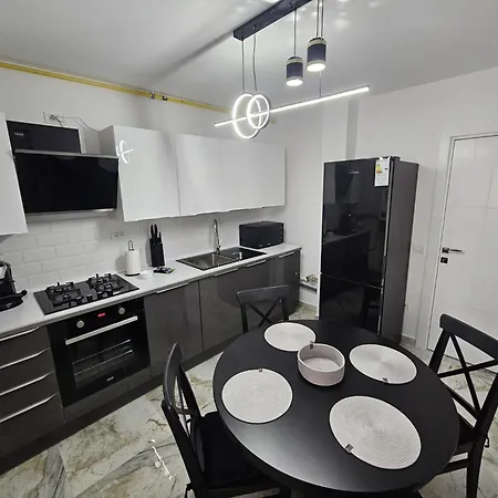Lägenhet Luxury Paco Constanţa