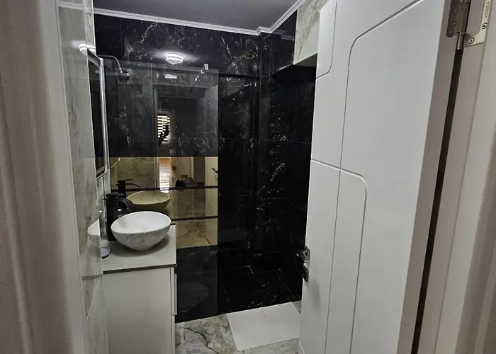 Διαμέρισμα Luxury Paco *